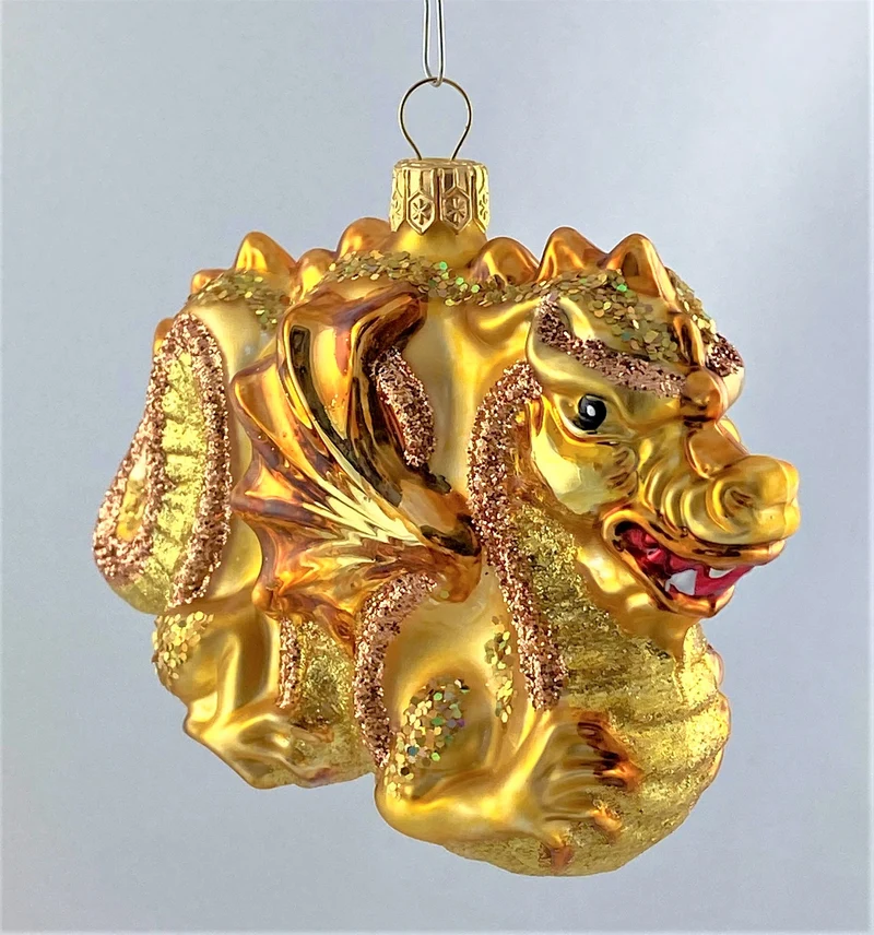 Goldener chinesischer Drachen
