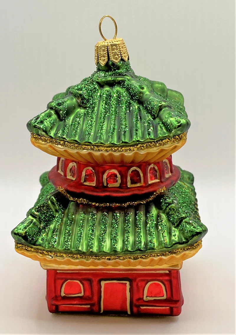 Pagode mit grünem Dach