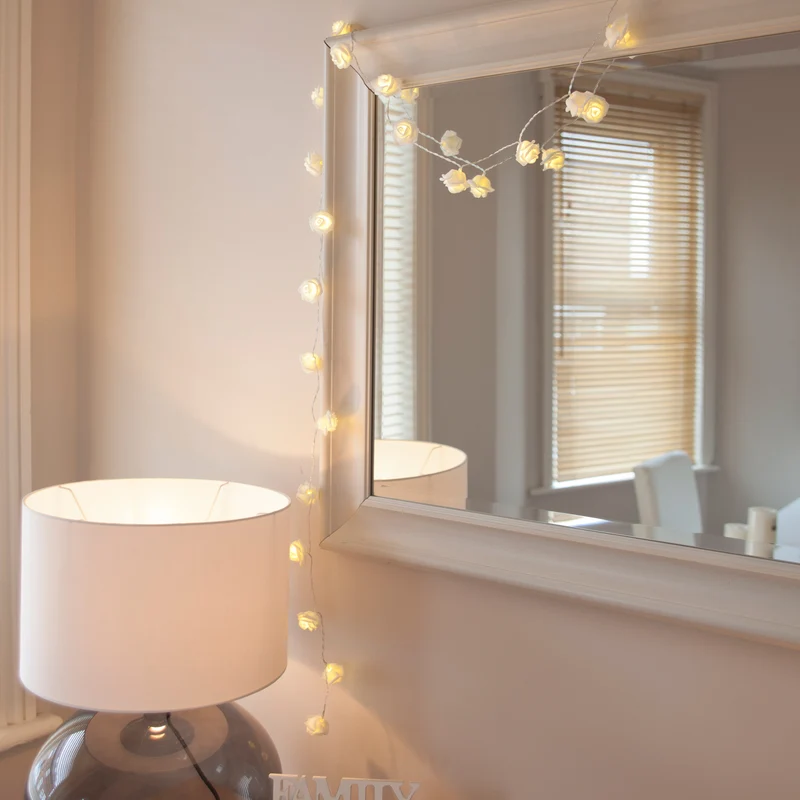 30er LED Rosen Lichterkette warmweiß