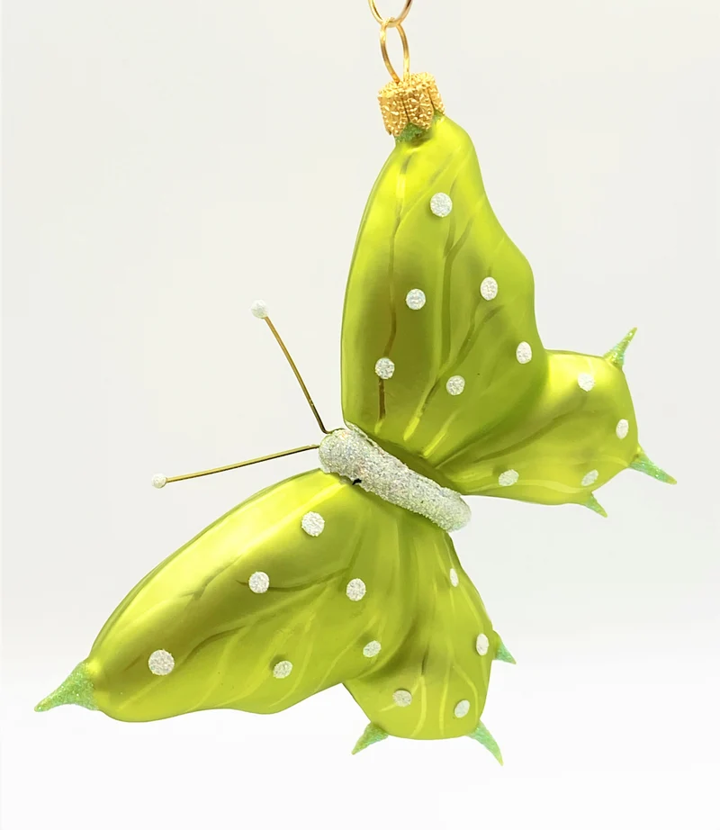 Schmetterling hellgrün, weisse Tupfen