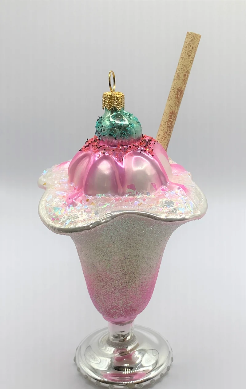 Himbeeren-Eisbecher