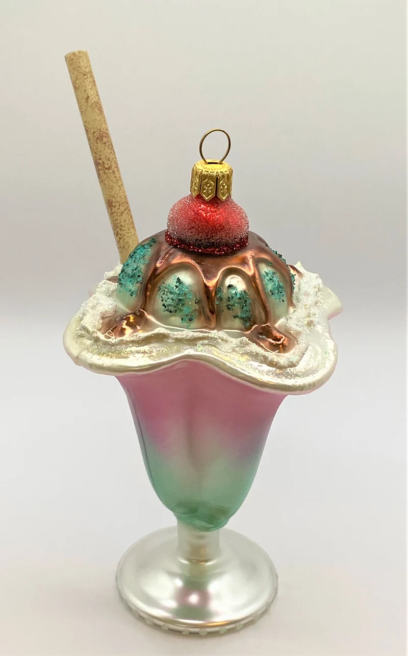 Pistazien-Eisbecher