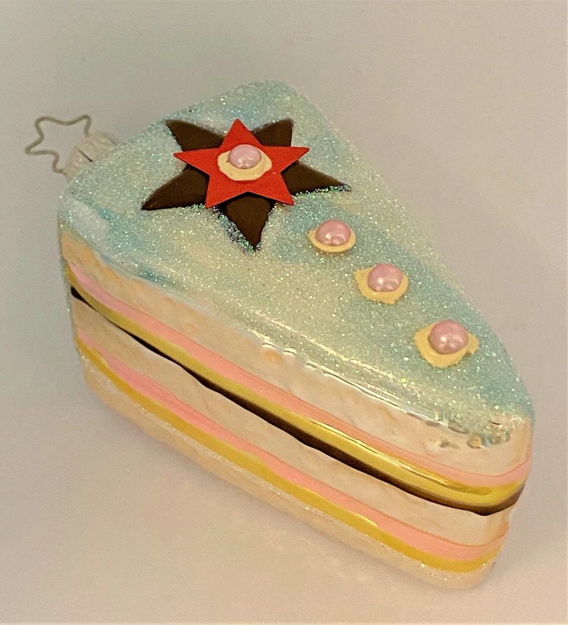 Buttercremetorte mit Sternendekor