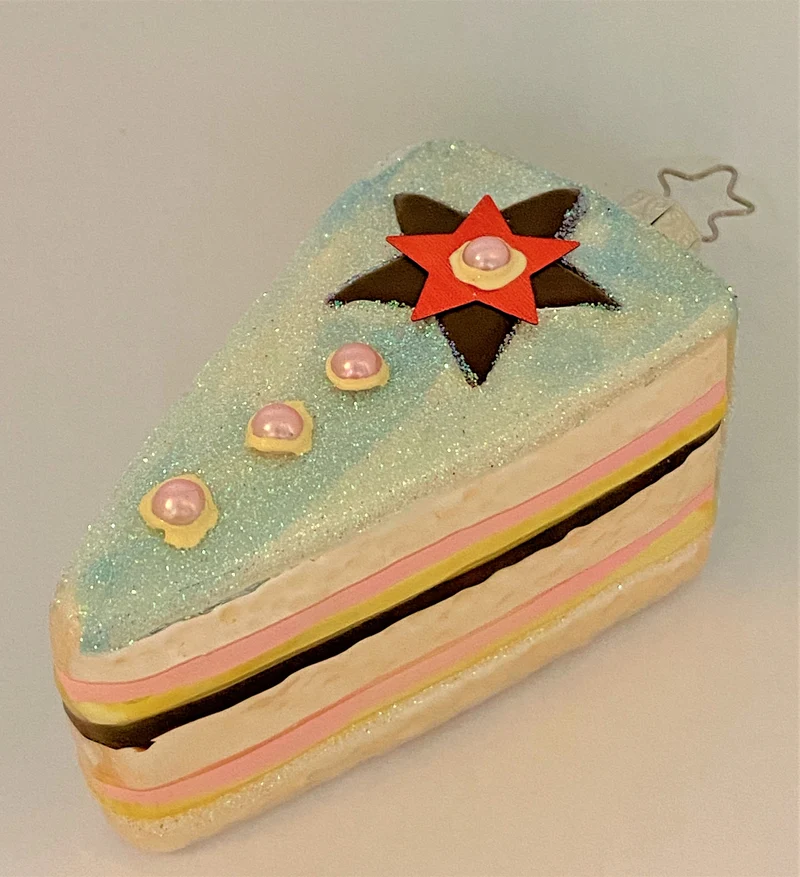 Buttercremetorte mit Sternendekor