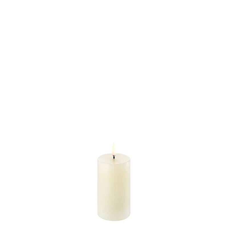 Uyuni LED Stumpenkerze, Ivory, 5,8 x 10,1 cm