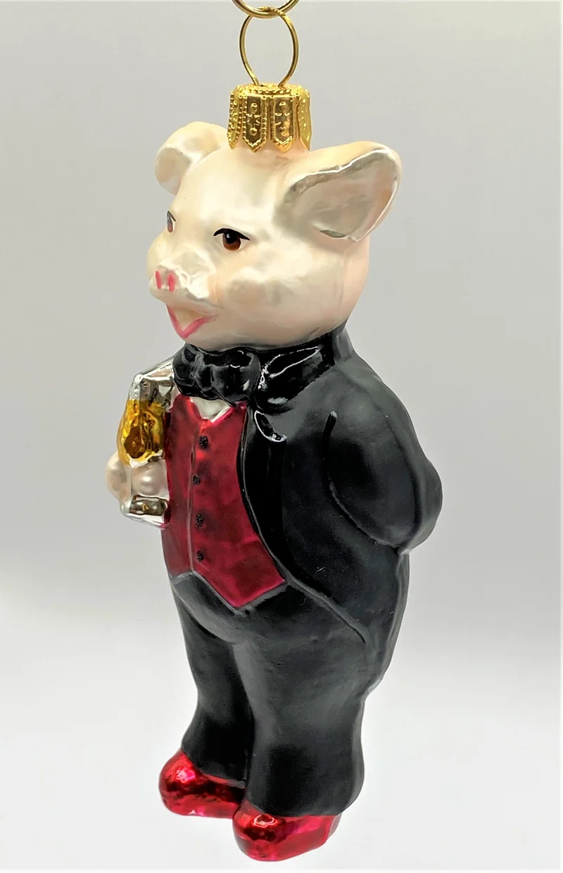 Schweinchenmann im Festanzug