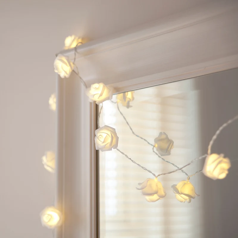 20er LED Rosen Lichterkette warmweiß batteriebetrieben