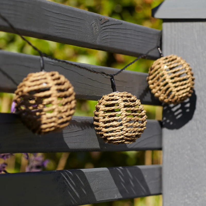 10er Solar Lichterkette Rattan Kugeln