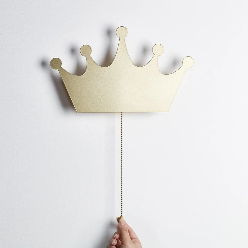 Metall Krone Lampe in Gold