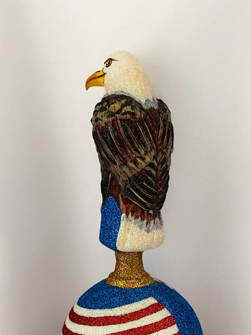 Baumspitze USA mit Weisskopf-Seeadler