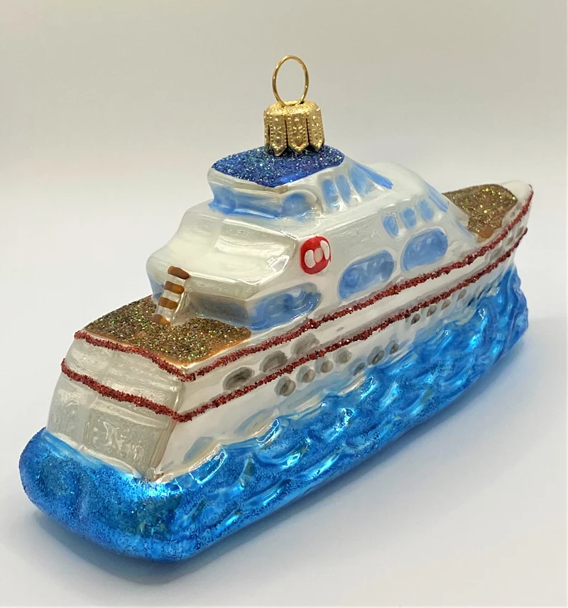 Yacht