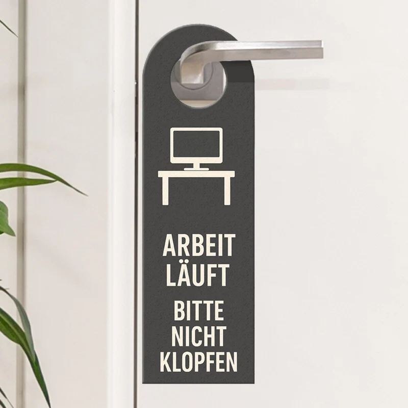 Arbeit läuft Feierabend willkommen Türhänger Computerbildschirm Sofa