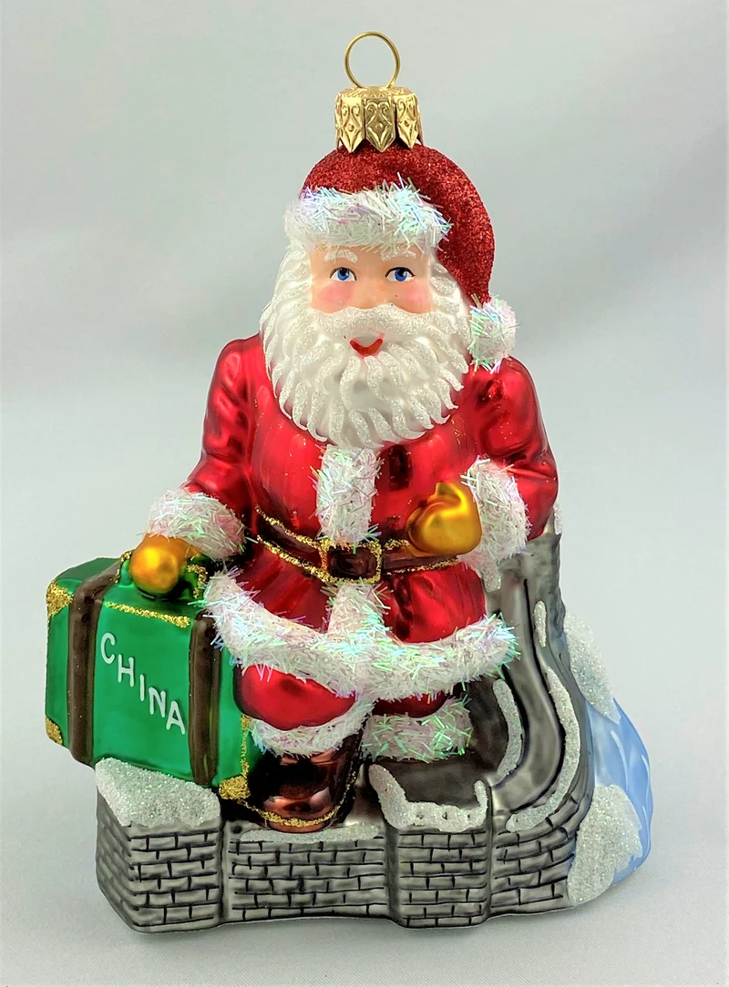 Santa Claus mit chinesischer Mauer