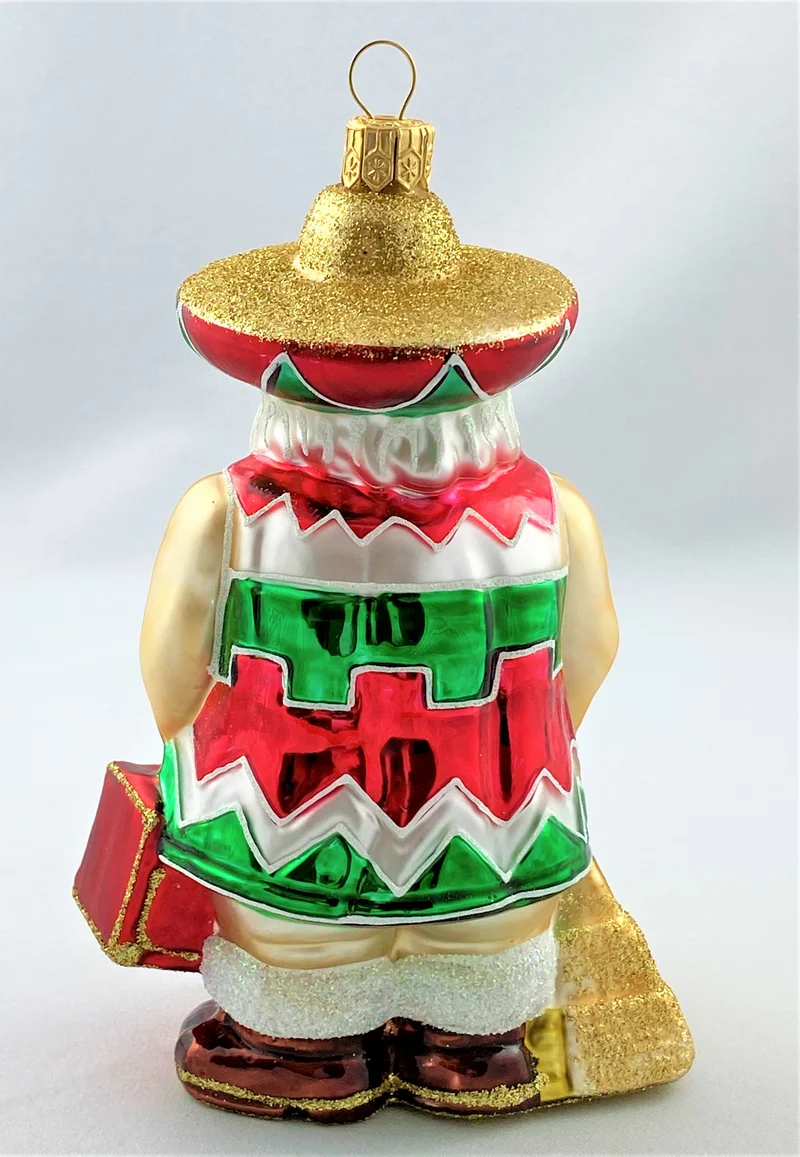 Santa mit der Teotihuacan Pyramide