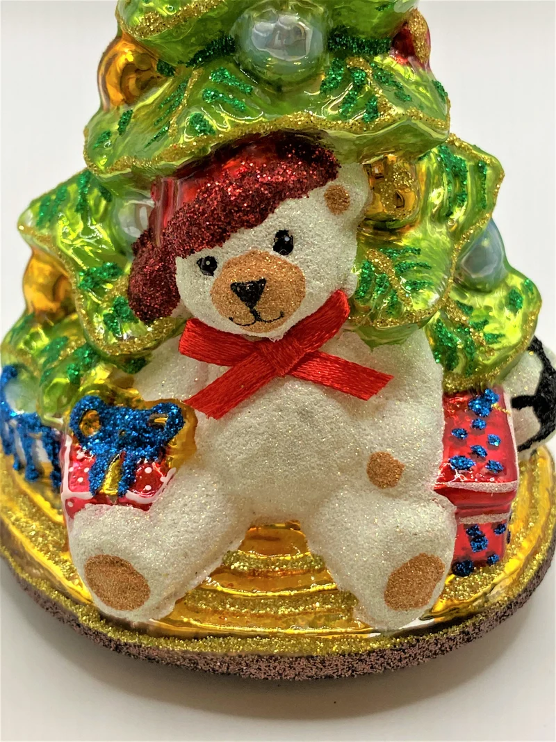 Kleiner Christbaum mit weissem Teddybär