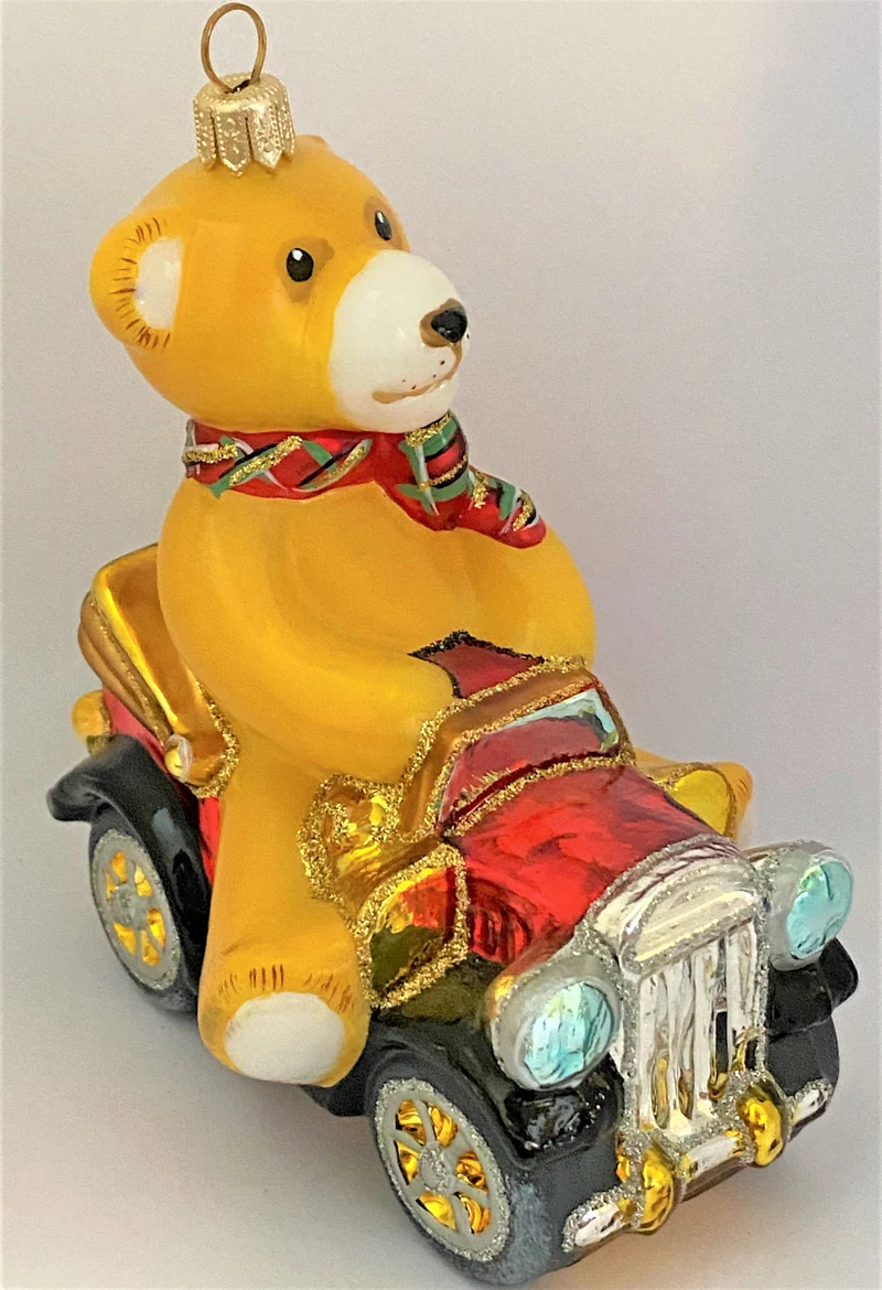 Teddy-Bär im roten Cabriolet, KOMOZJA MOSTOWSKI