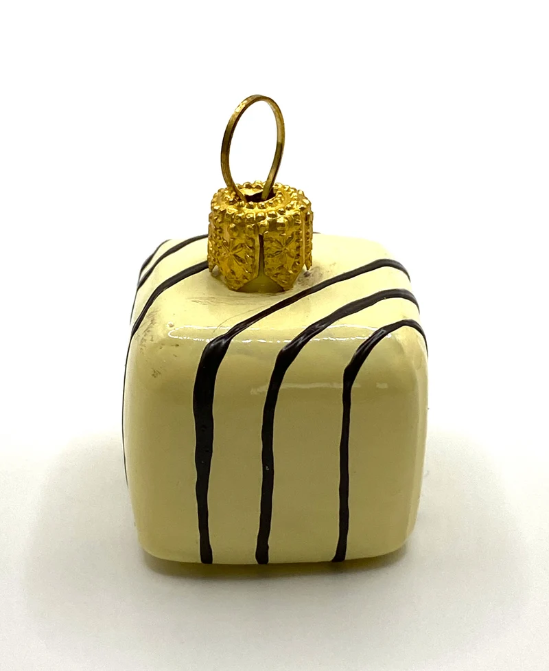 Praline Schokoladenwürfel weiß