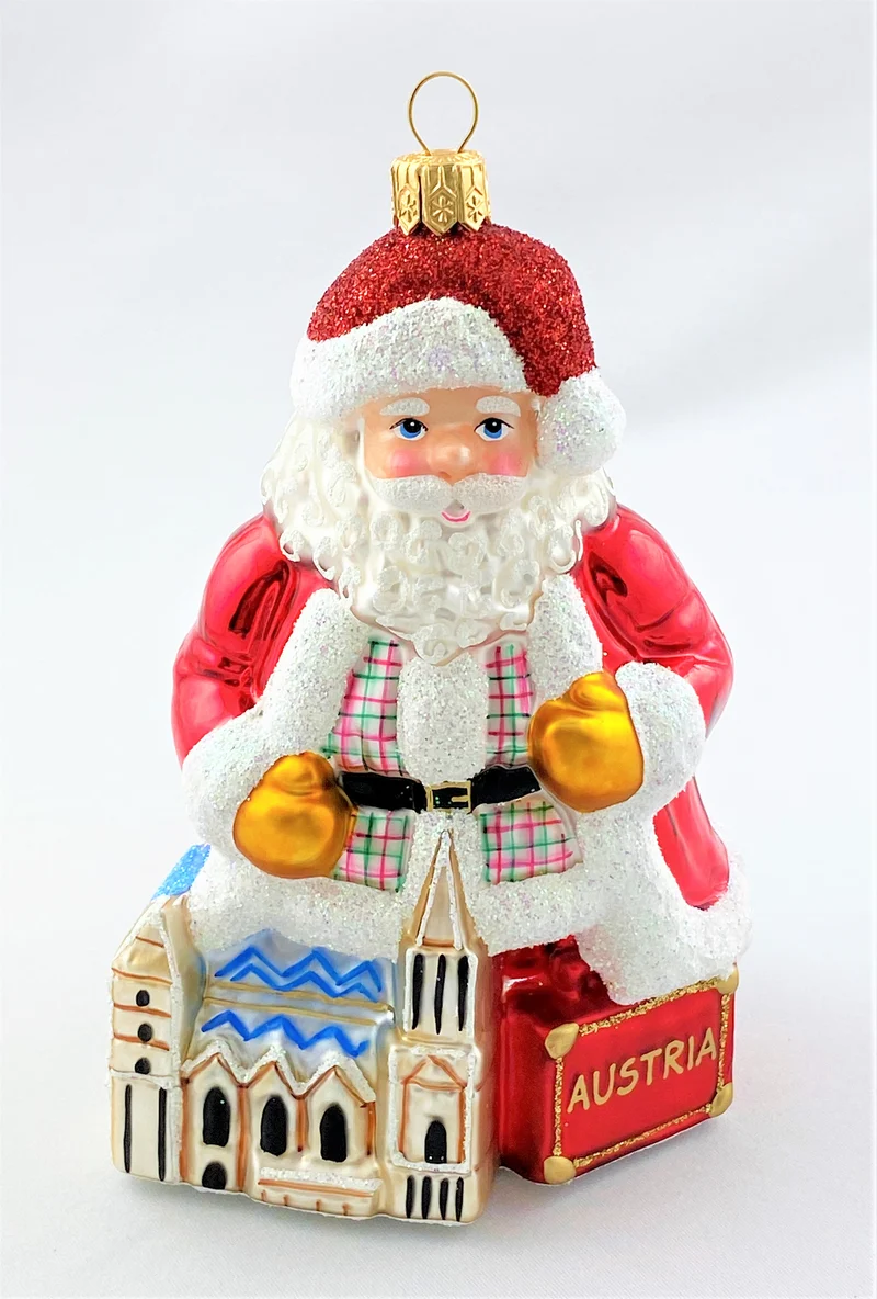 Santa ist in Wien beim Stephansdom, Österreich