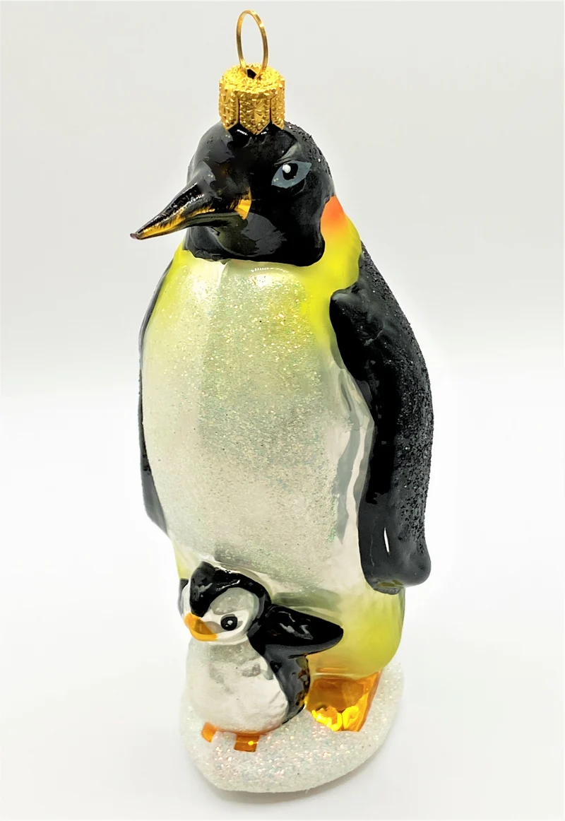 Kaiserpinguin mit Jungtier