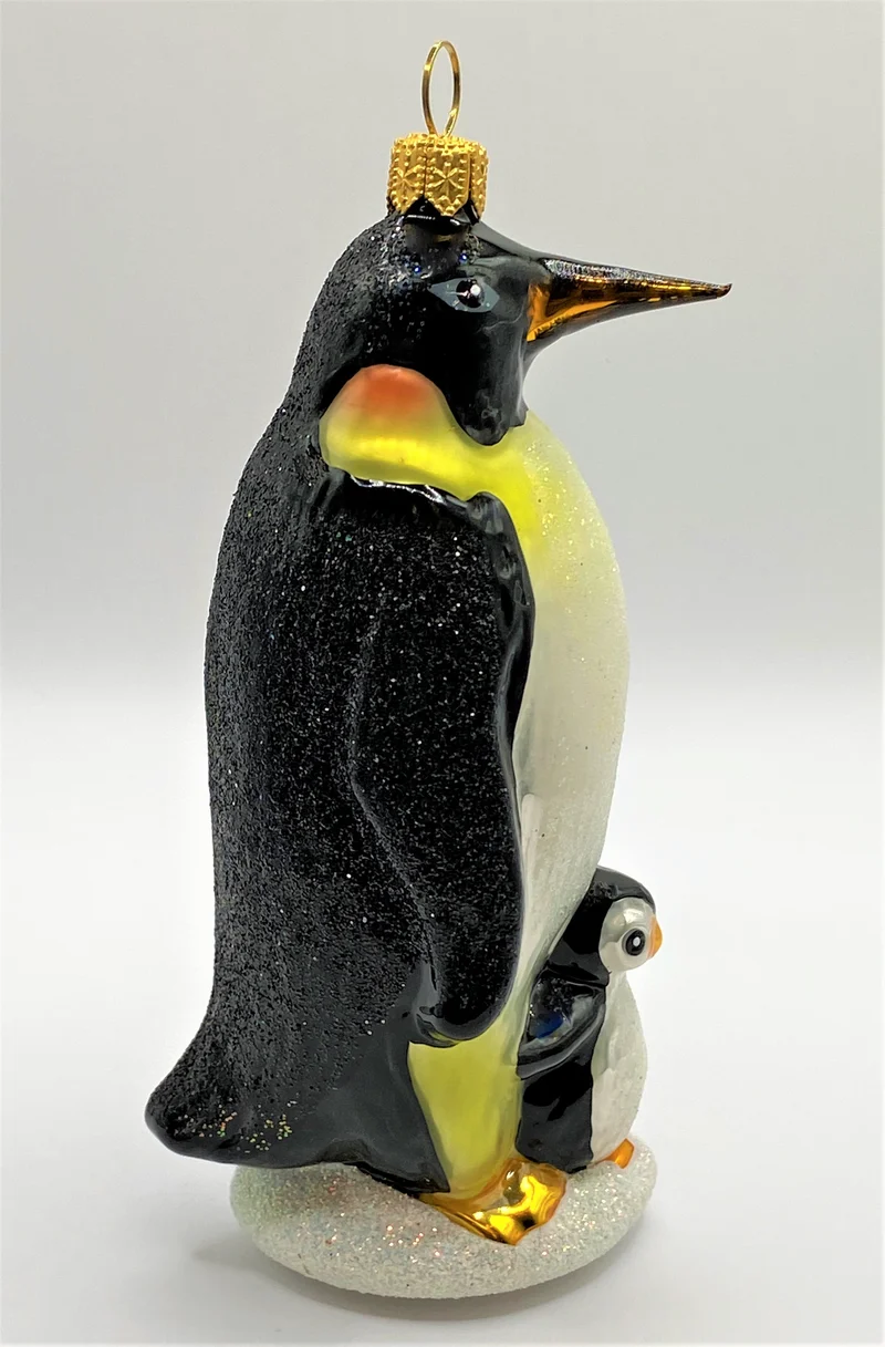 Kaiserpinguin mit Jungtier