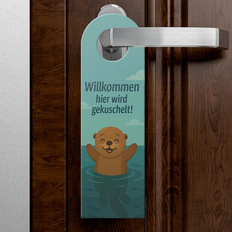 Schlafmodus Otter Willkommen Türhänger mit Spruch
