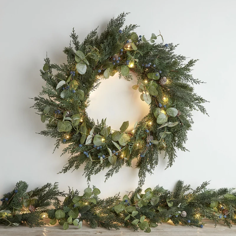 66cm Weihnachtskranz und 2m Weihnachtsgirlande mit Beeren und Tannenzapfen mit Beleuchtung