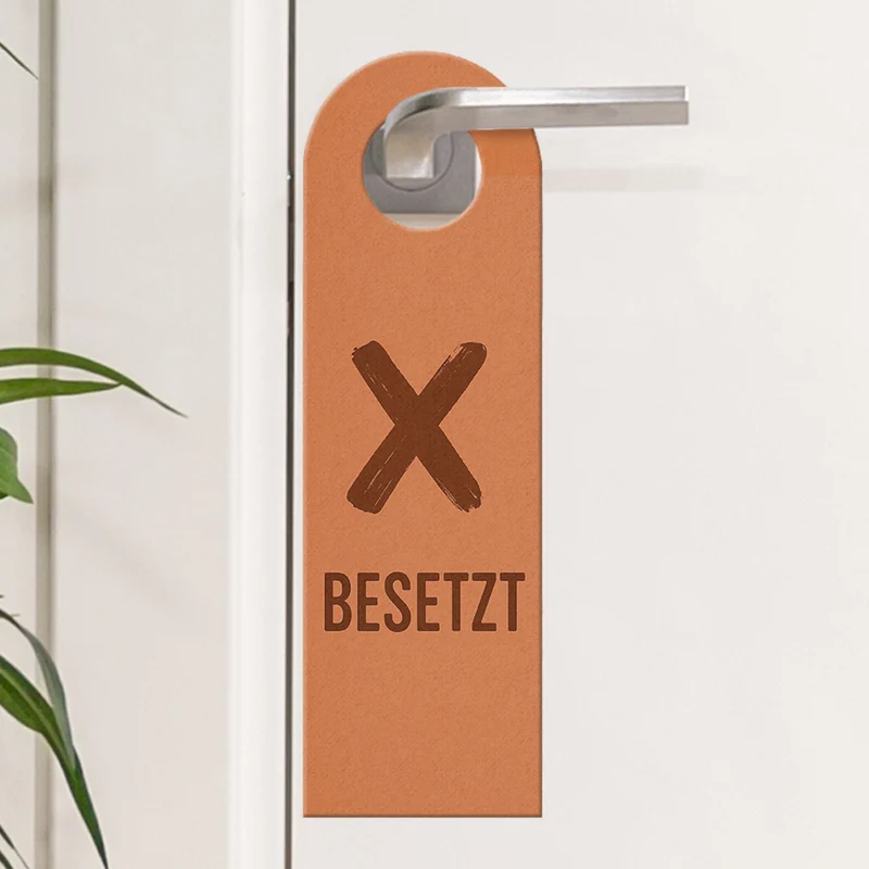 Frei besetzt Türhänger mit Kreuz und Haken