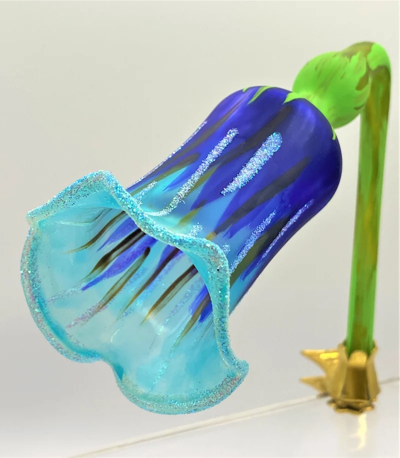 Glockenblume, blau auf Clip