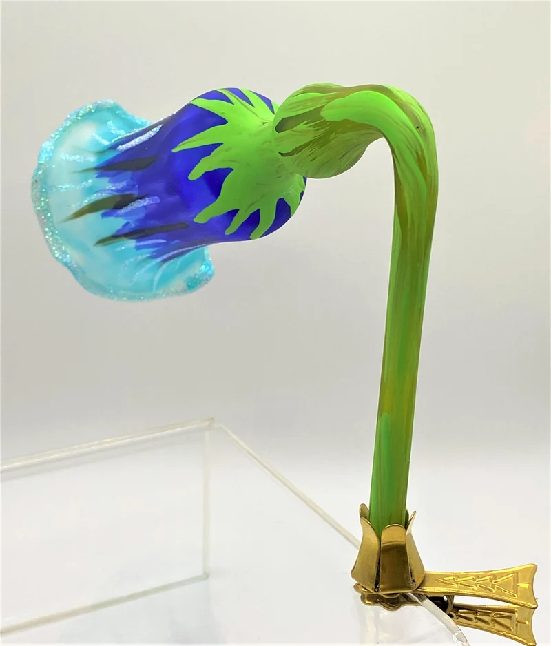 Glockenblume, blau auf Clip