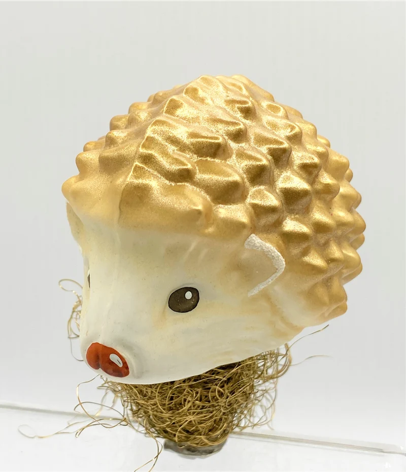 Dicker Igel auf Clip