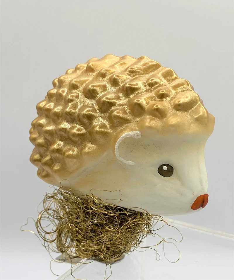 Dicker Igel auf Clip
