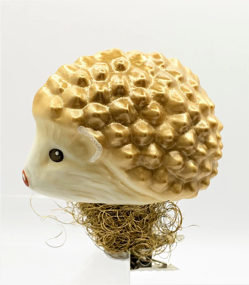 Dicker Igel auf Clip