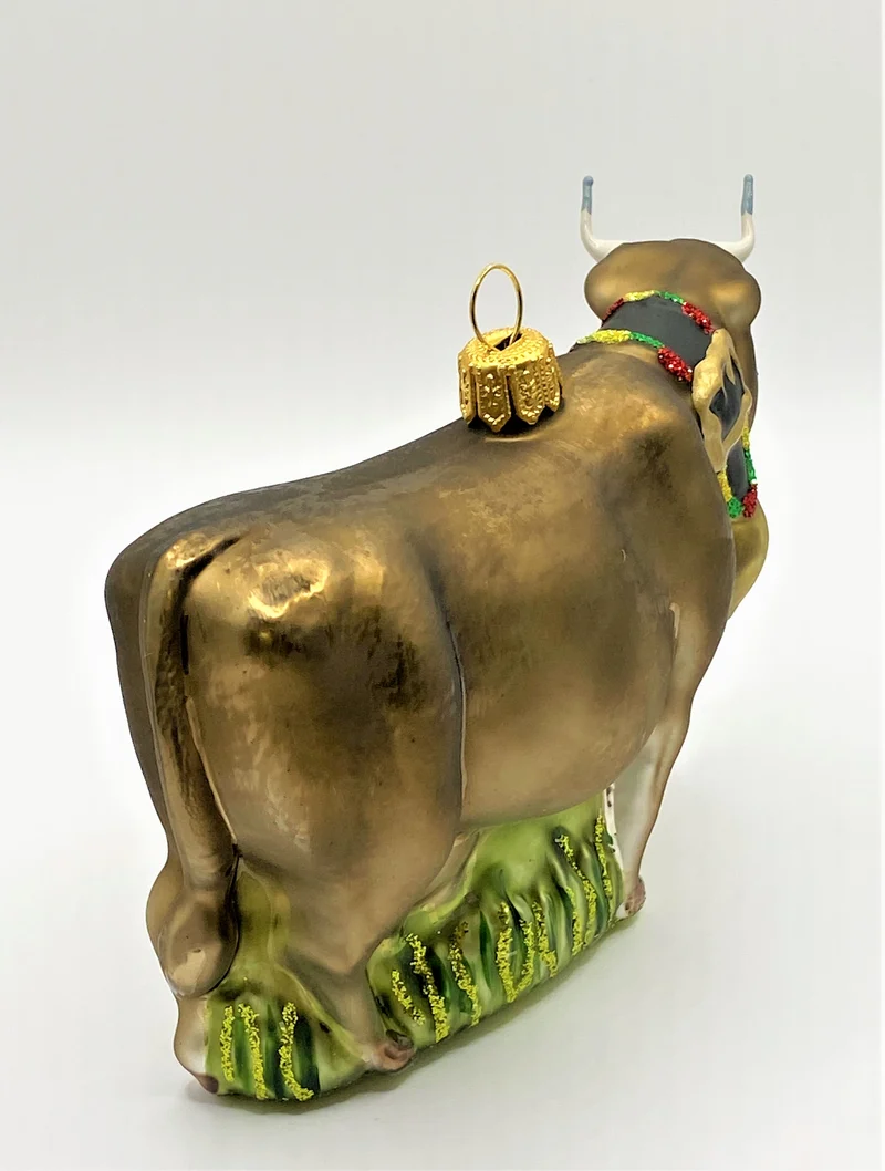 Braunvieh-Kuh, mit grosser Treichel
