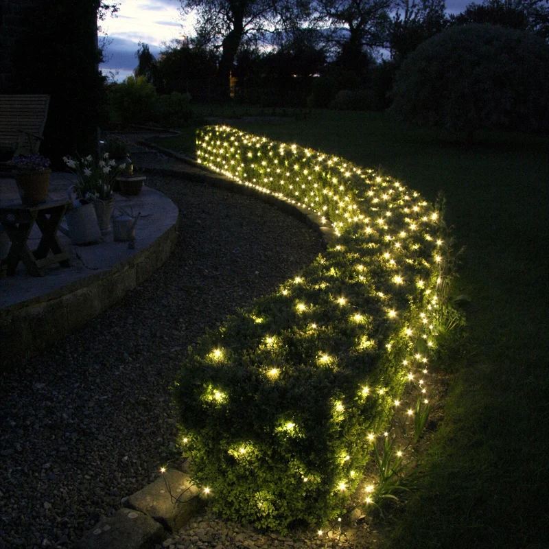 Core Connect 12m x 2m 840er LED Lichternetz warmweiß koppelbar grünes Kabel