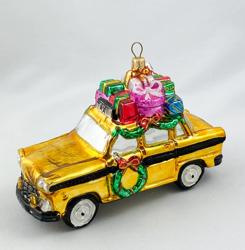 New York Taxi mit vielen Geschenken