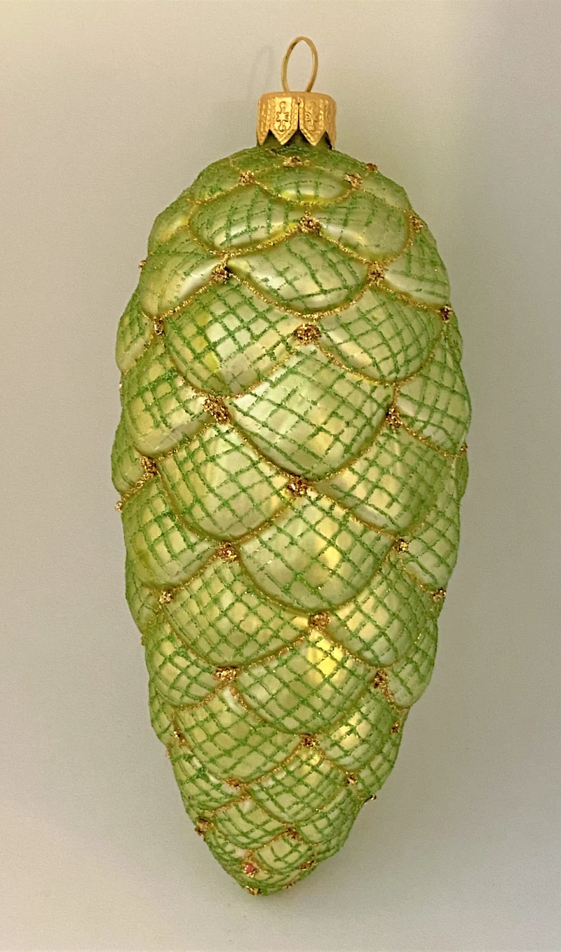 Grosser Zapfen, grün, Golddekor