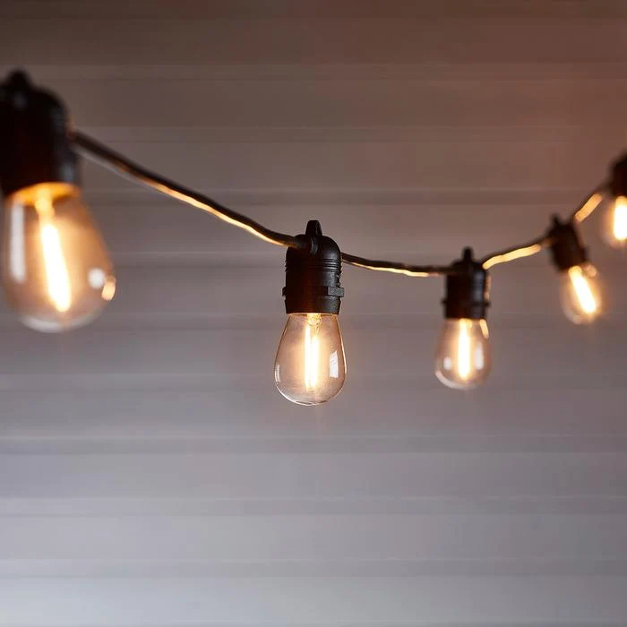 Ultimate Connect 45m 90er LED Lichterkette Glühbirnen warmweiß koppelbar schwarzes Kabel
