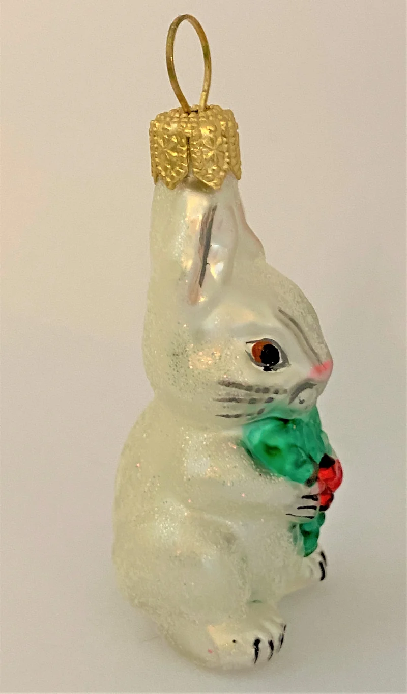 Kleiner weisser Hase