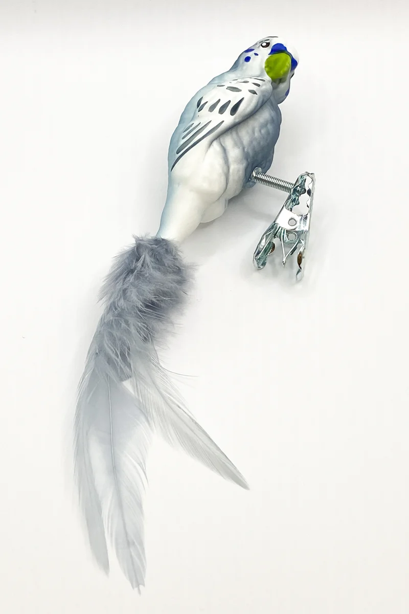 Wellensittich weiss/hellblau auf Clip