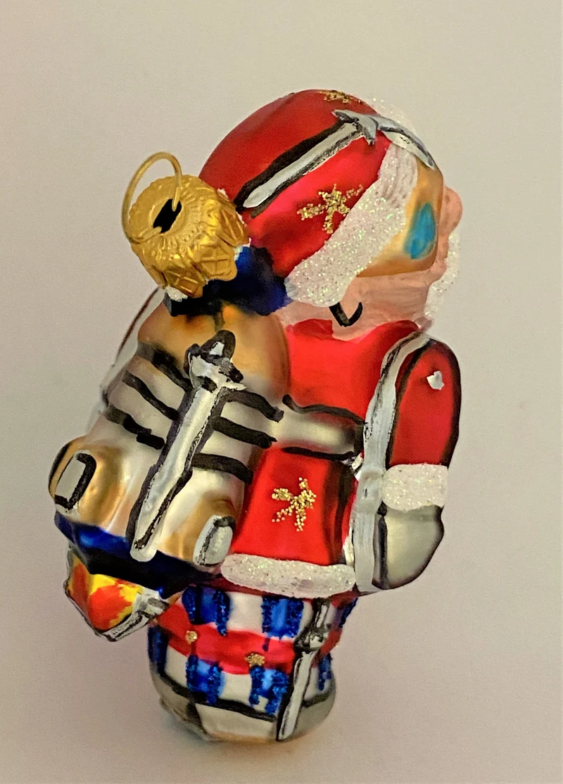 Santa mit Raketenantrieb