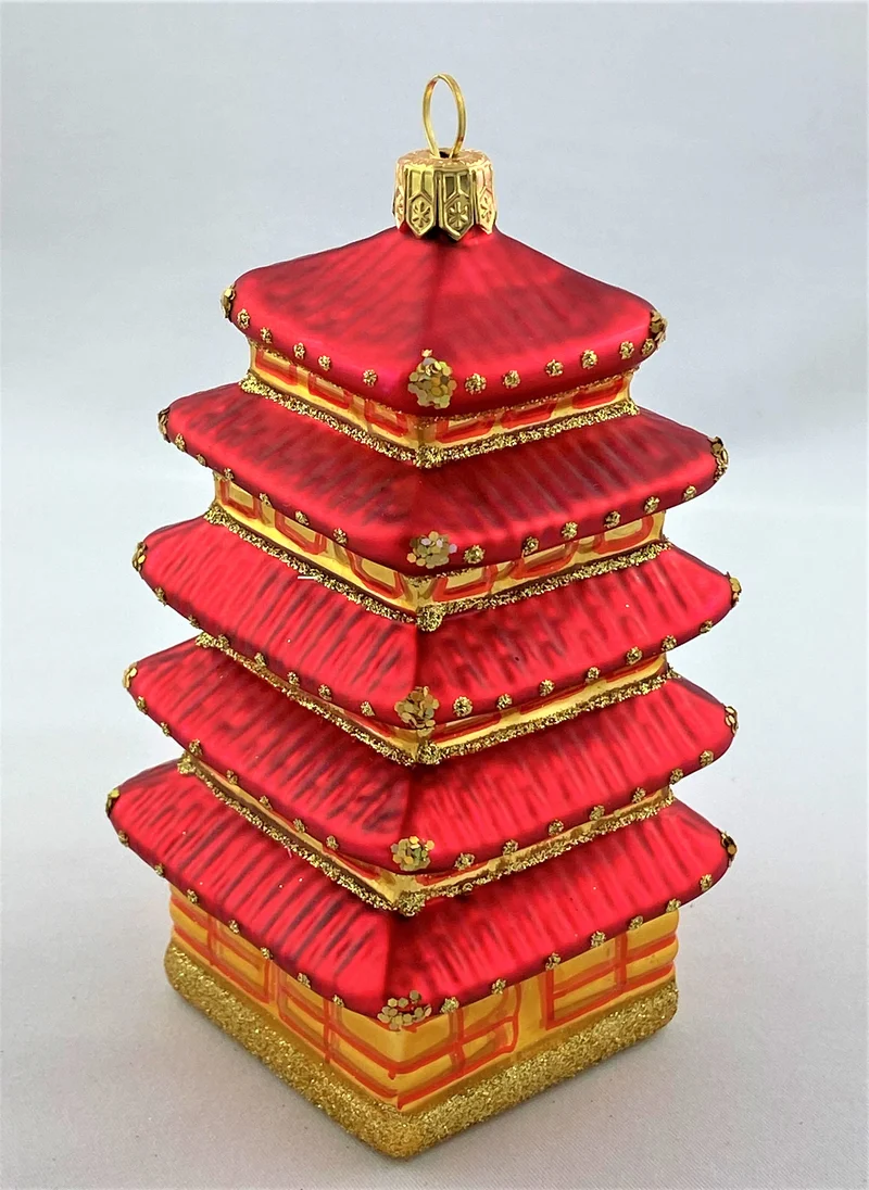 Pagode mit rotem Dach