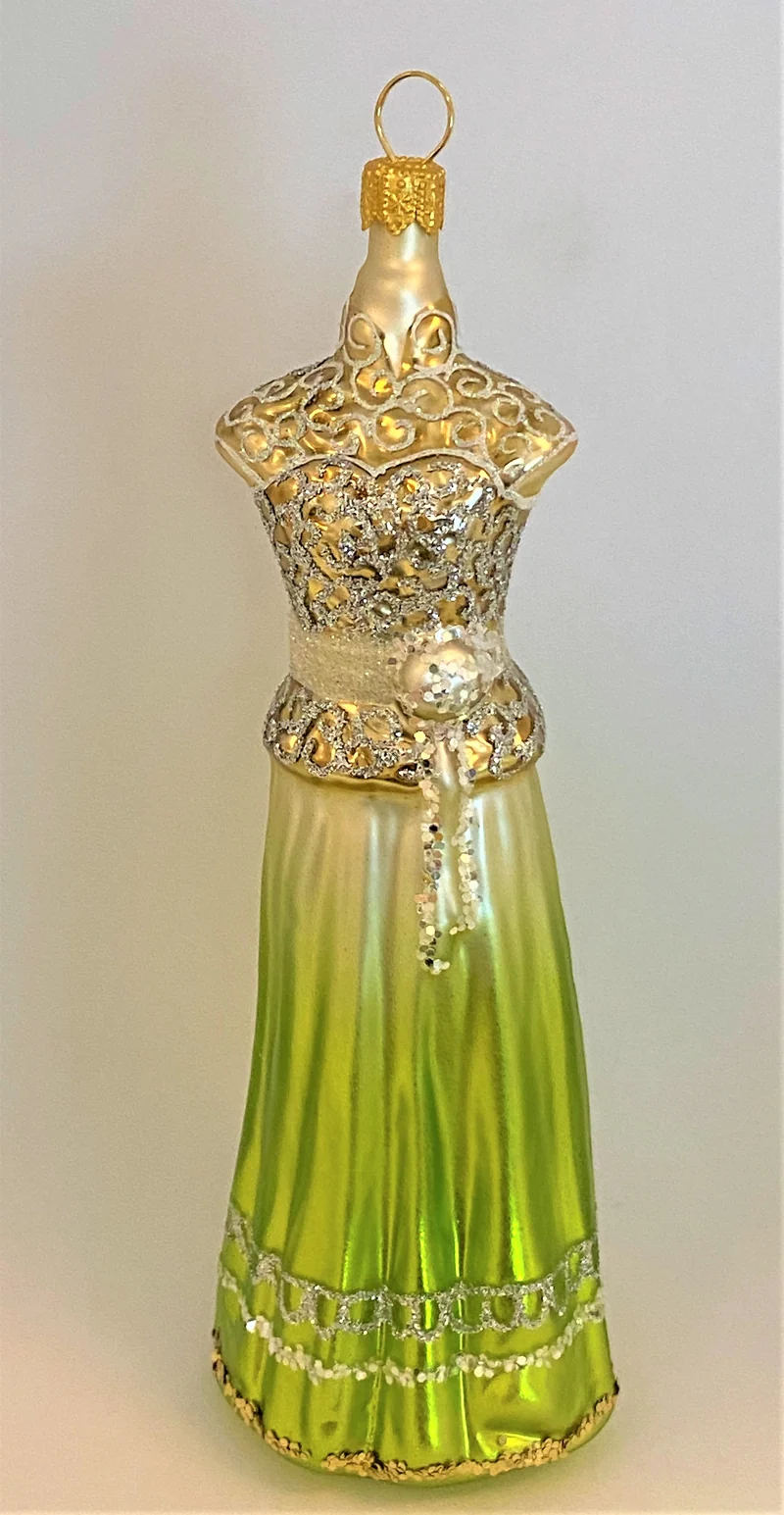 Langes schmales grünes Kleid