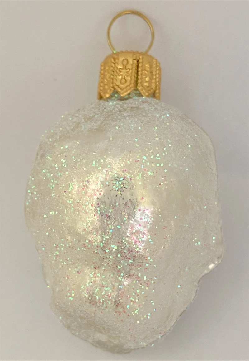 Schädel mit glühend roten Augen