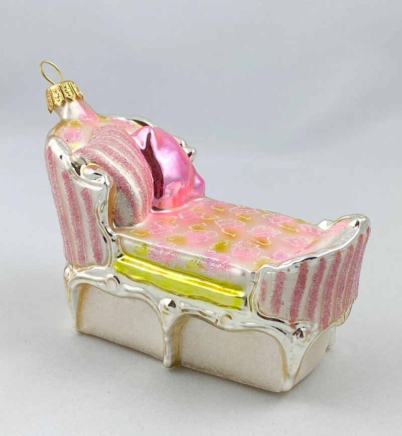 Chaiselongue mit Rosendekor