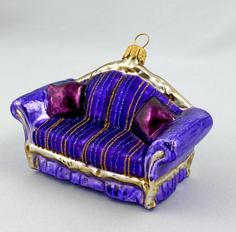 Sofa violet gestreift