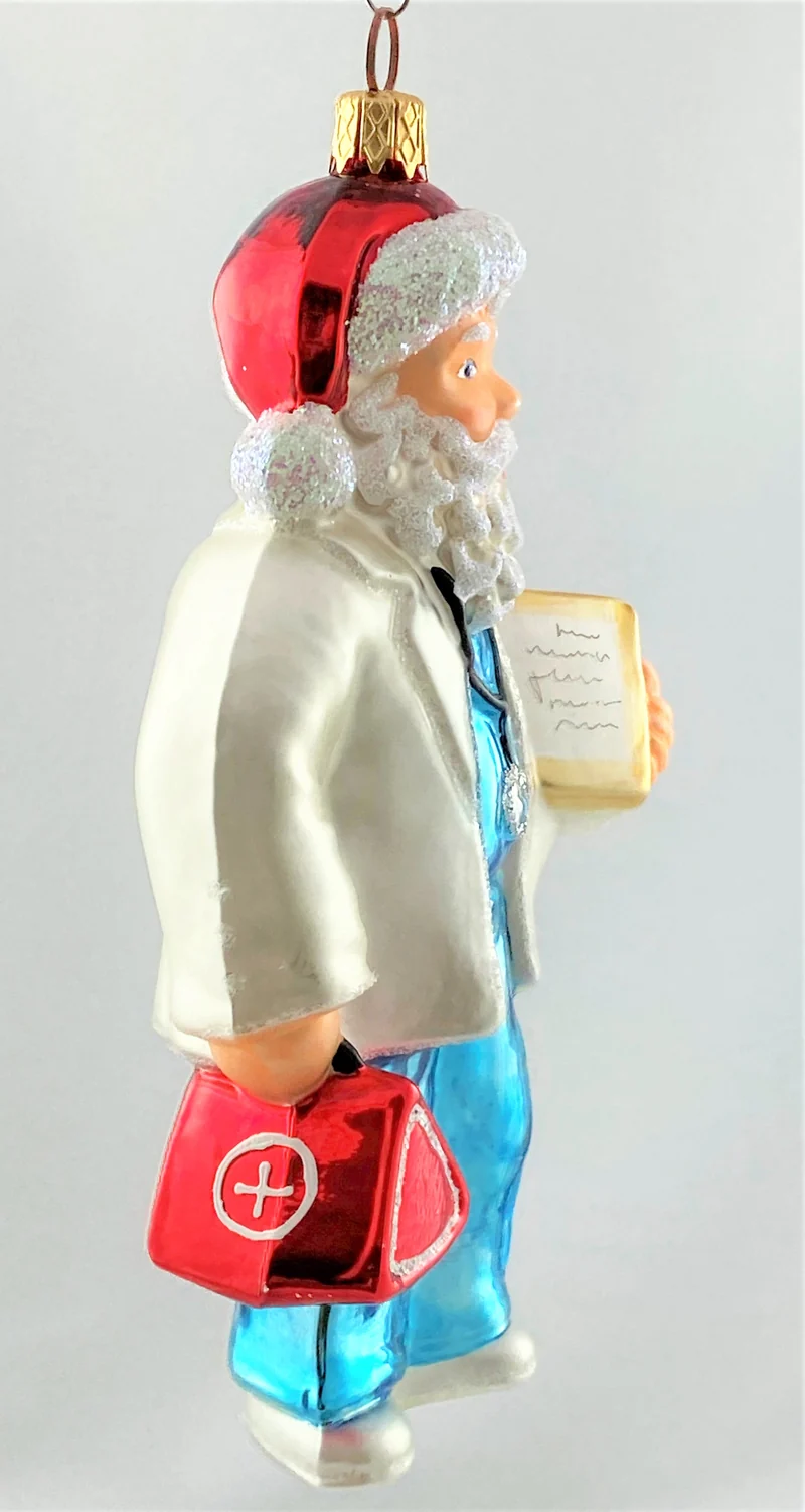 Santa als Arzt