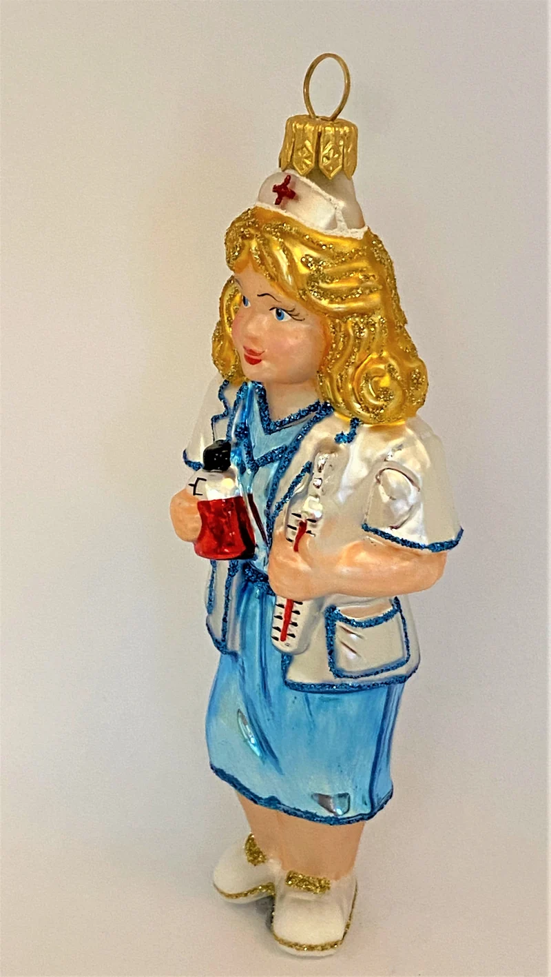 Blonde Krankenschwester