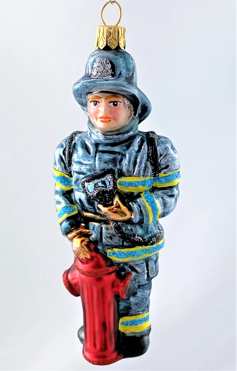 Feuerwehrmann mit Sauerstoffgerät