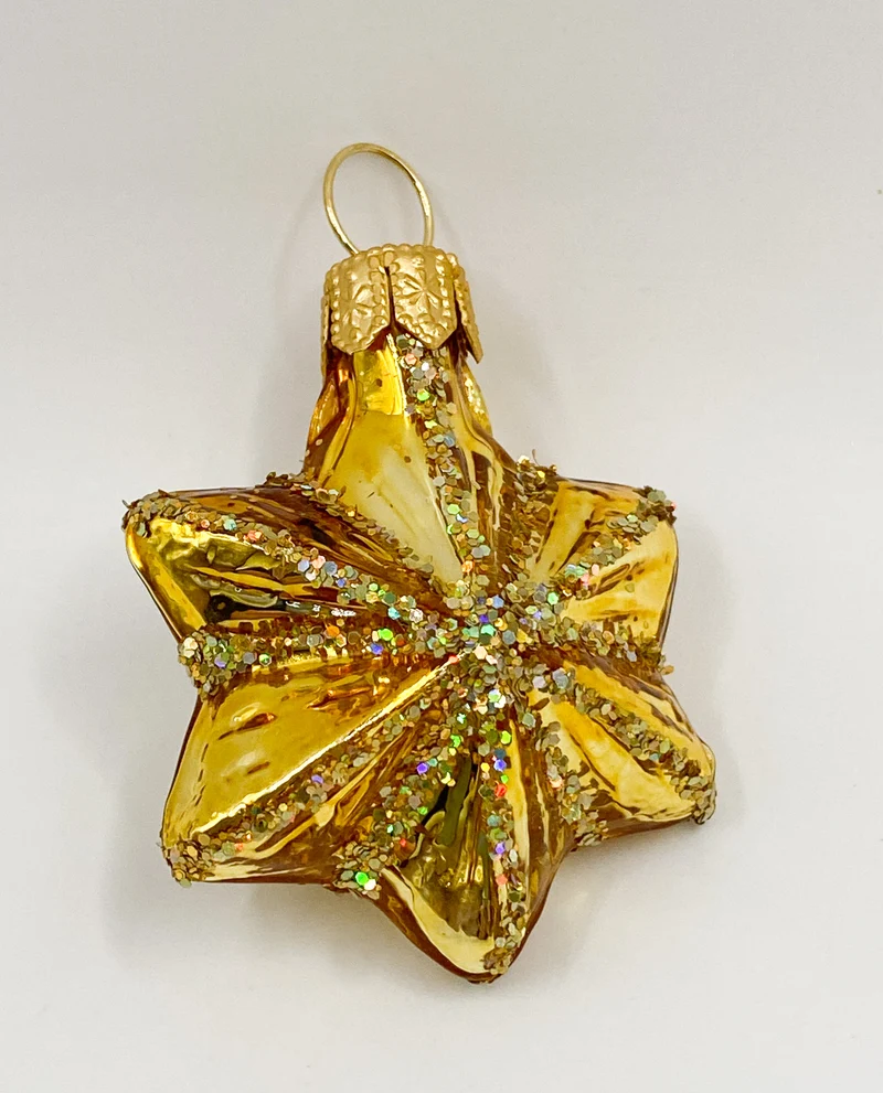Golden glänzendes Sternchen