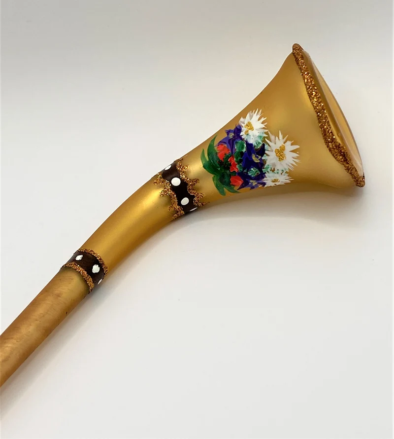 Alphorn mit Alpenblumenbemalung
